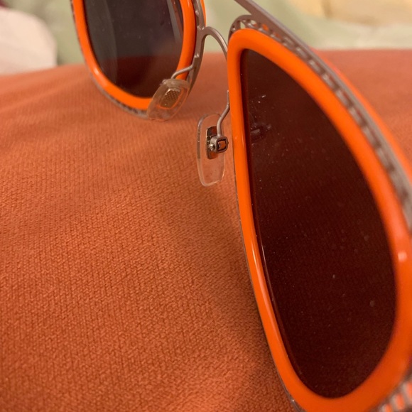 Sunglasses - Picture 4 of 8